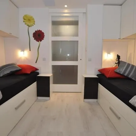 Eden - 30m From The Sea