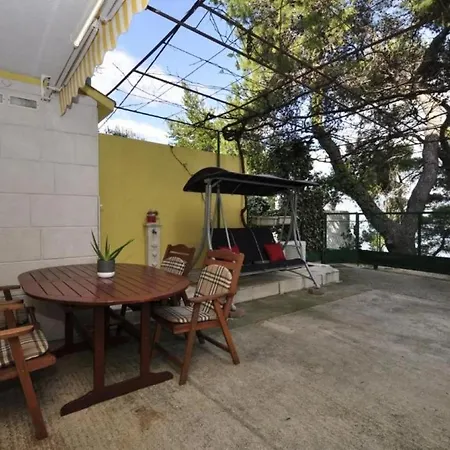 Apartment Eden - 30m From The Sea Slatine