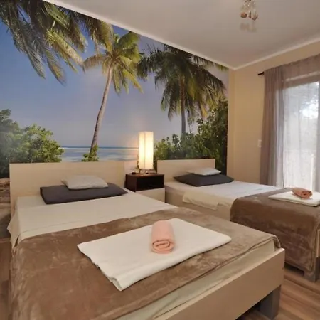 Apartment Eden - 30m From The Sea Slatine
