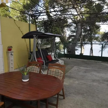 Apartment Eden - 30m From The Sea