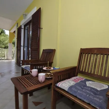 Eden - 30m From The Sea *